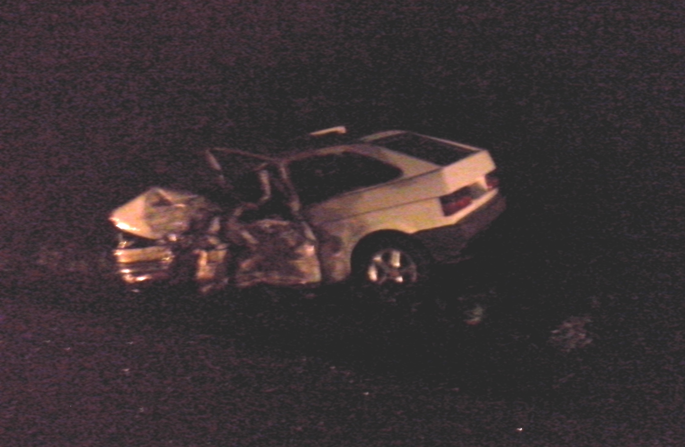 Colisão frontal na ERS 324 deixa condutores presos às ferragens