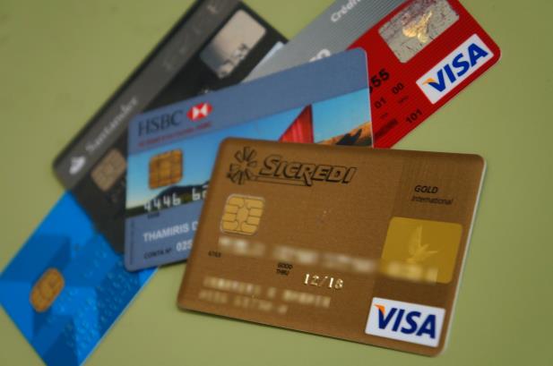 Taxas de juros sobem pelo décimo mês consecutivo