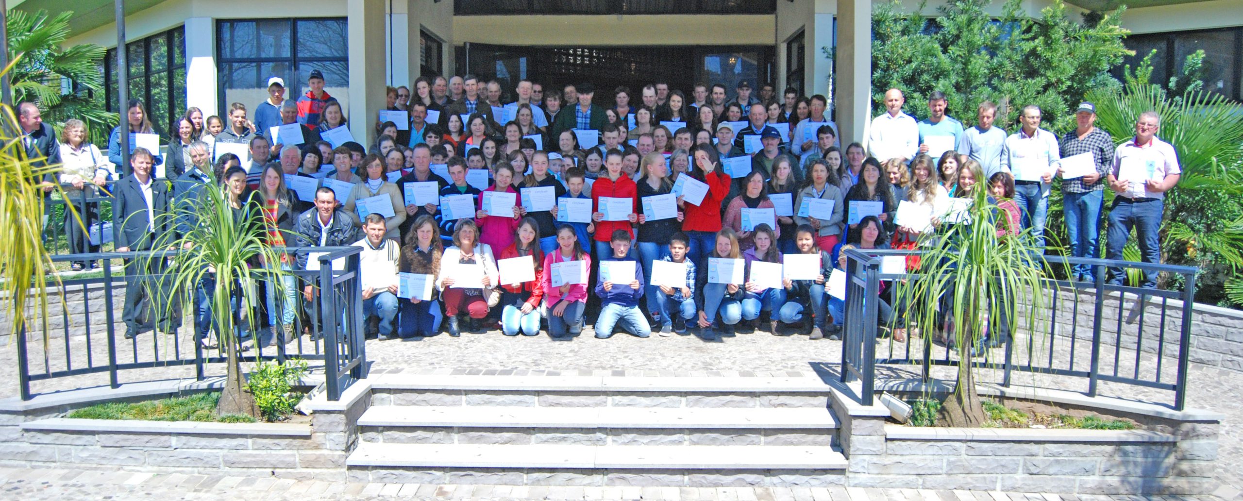 Santa Clara forma 133 associados e dependentes em curso de informática