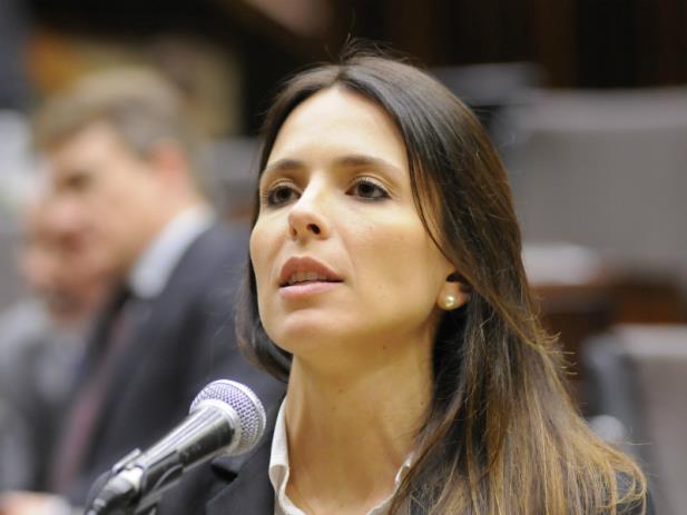 POLITICA: Assembleia aprova projeto que extingue pensão vitalícia a ex-governadores.