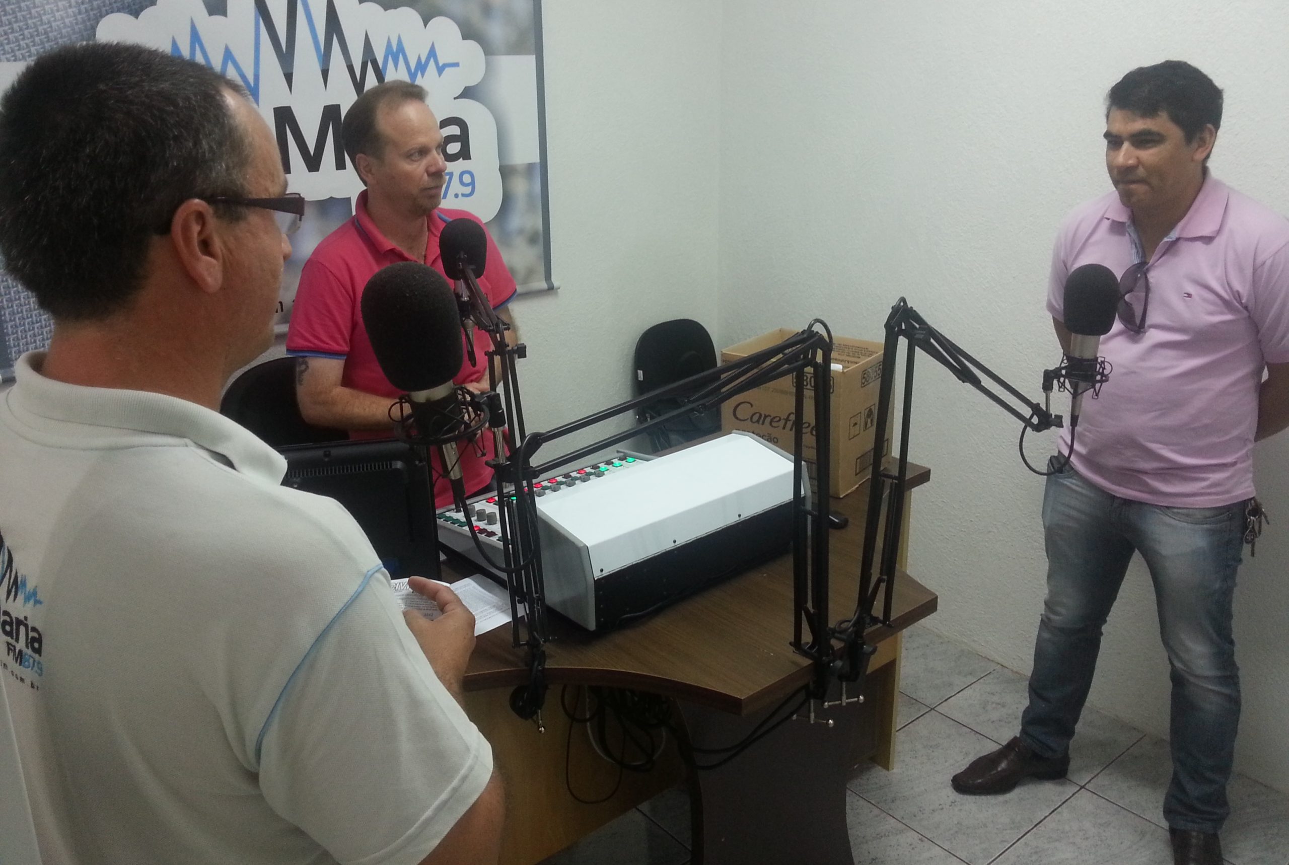 Promoção Natal Premiado: sorteio foi realizado ao vivo na Rádio Vila Maria FM