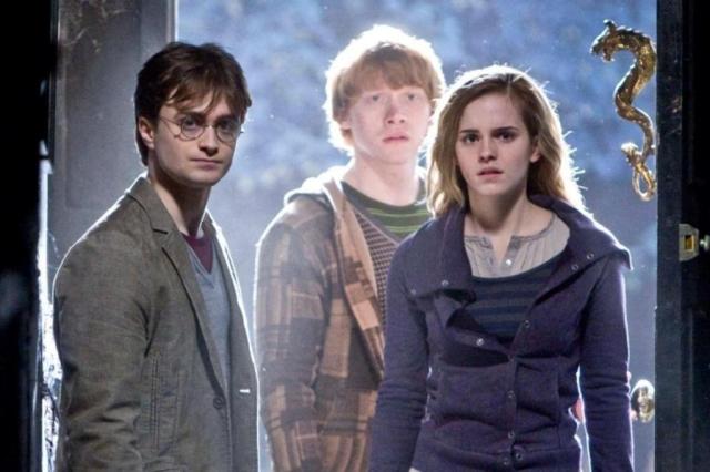 Literatura: Site oficial de Harry Potter anuncia novo livro da saga.