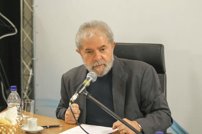 POLÍTICA: Lula pode assumir ministério no governo Dilma