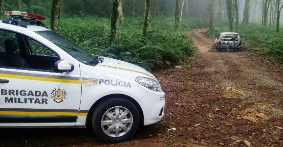 POLÍCIA: Veículo é encontrado queimado e com corpo carbonizado em Guaporé