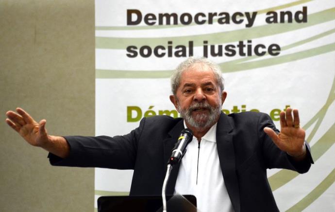 POLÍTICA: PF indicia Lula e Marisa por corrupção e lavagem no tríplex do Guarujá