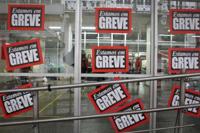 GERAL: Bancários começam greve no Rio Grande do Sul nesta terça
