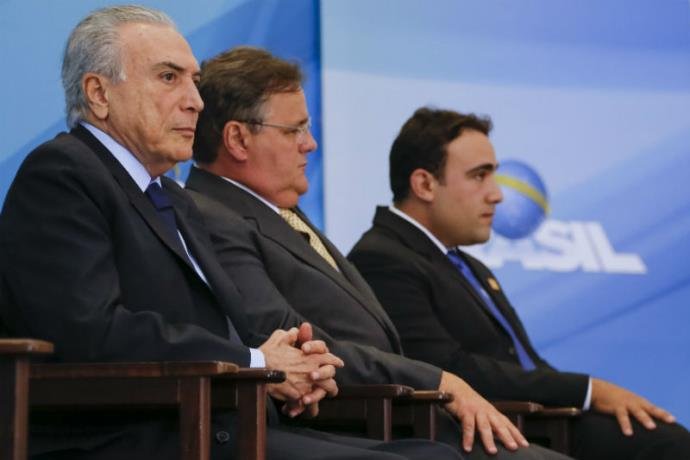 POLÍTICA: Temer quer unificar regimes da Previdência pública e privada