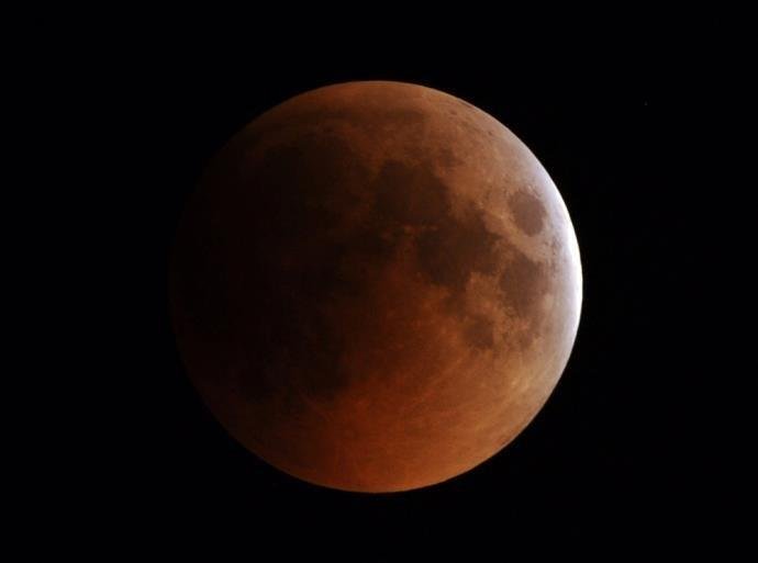 CIÊNCIA: Superlua iluminará os céus nesta segunda-feira