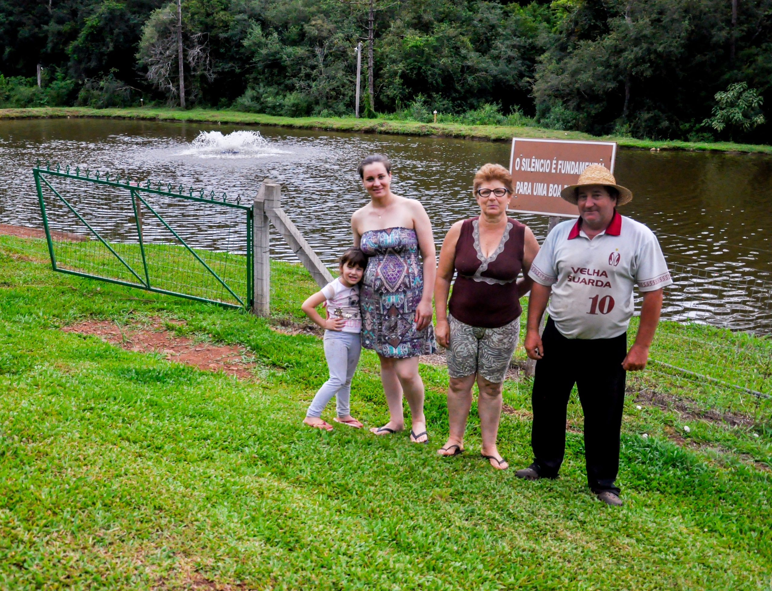 LAZER E ENTRETENIMENTO: Familia Spenassato reabre pesque pague em Vila Maria
