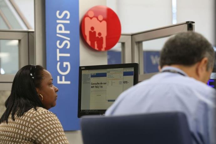 ECONOMIA: Quase 200 mil empresas devem o FGTS de seus funcionários e ex-funcionários, diz governo