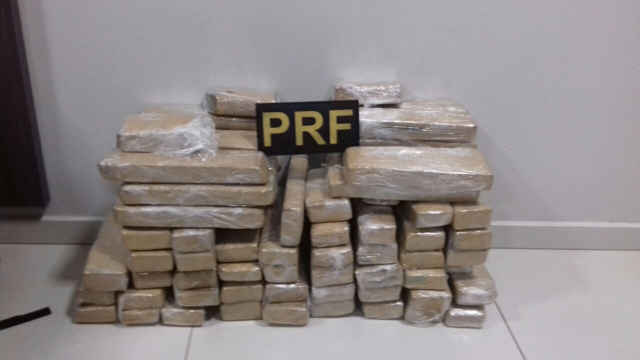Marauenses são presos com 40 kg de maconha no Paraná