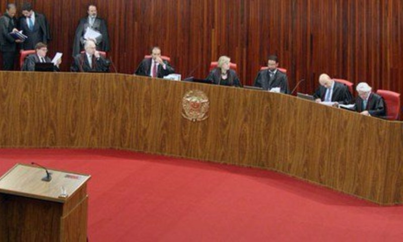 POLÍTICA: TSE nega registro de candidatura do prefeito de Paraí