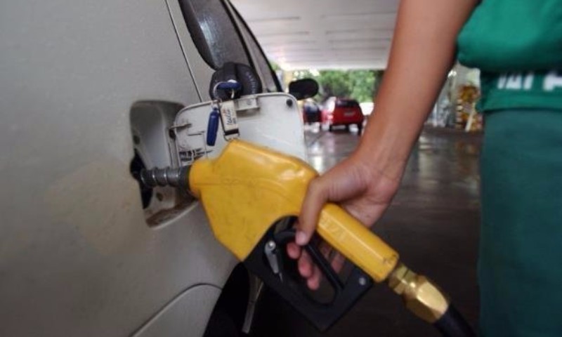 GANGORRA: Petrobras reduz preço da gasolina em 0,7% e eleva diesel em 0,6% nesta terça