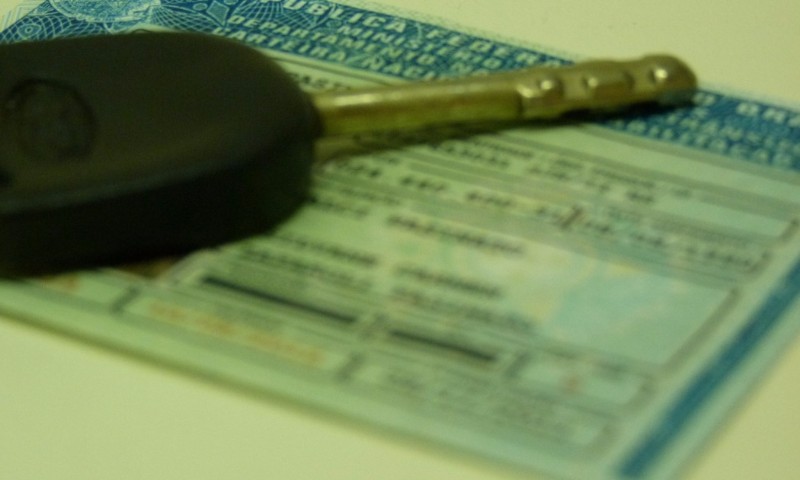 Motorista que estourar limite de 20 pontos perderá CNH por ao menos seis meses