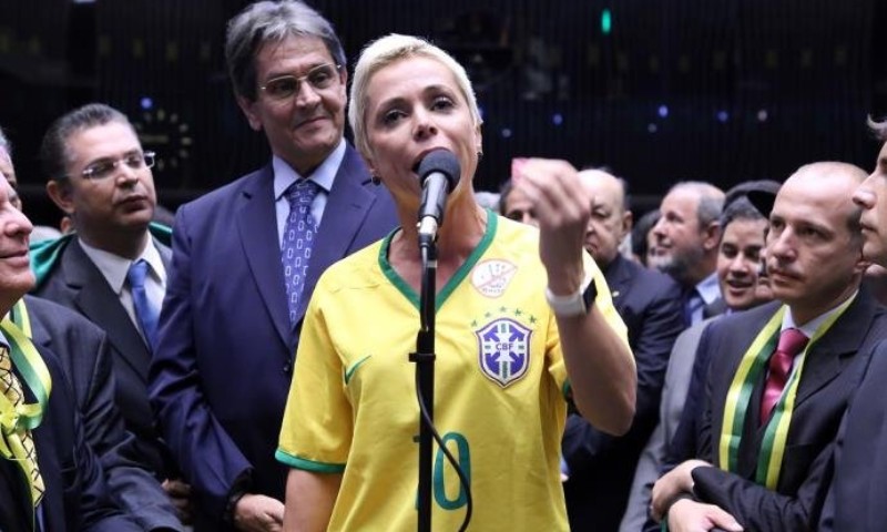 POLÍTICA: Nova ministra do Trabalho foi condenada em causa trabalhista