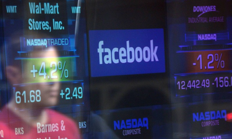 Facebook volta a despencar na Bolsa e perde 12% do seu valor em dois dias