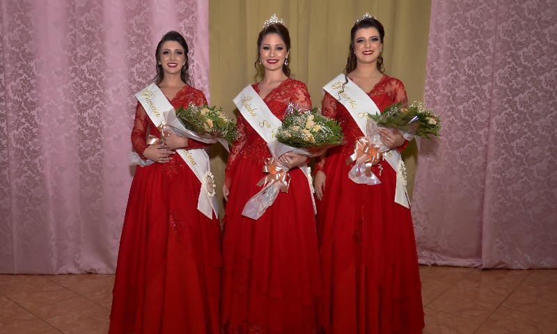EXPOVIMA: Coroadas as soberanas do município e lançada a 8ª Expovima