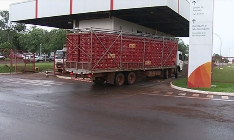 AGRO: BRF vai reajustar produção e dar férias coletivas em 4 frigoríficos