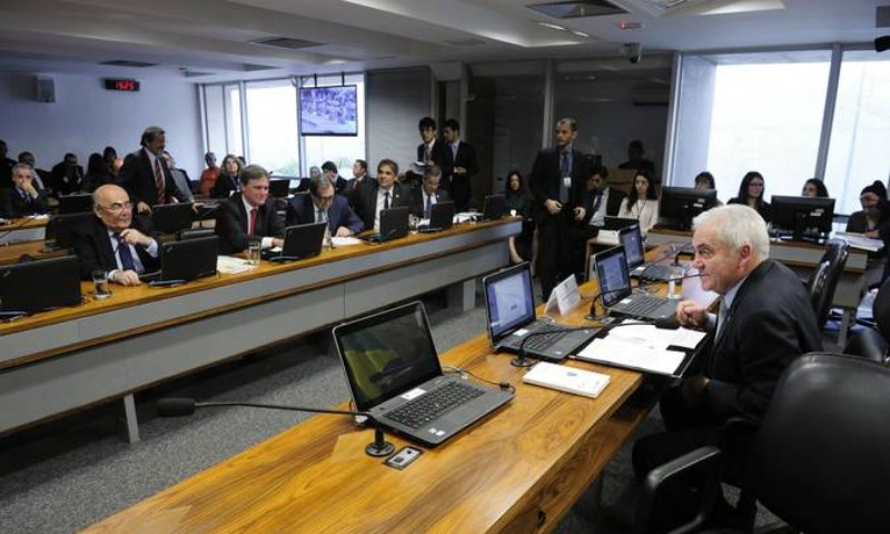 CCT aprova PL que amplia alcance de rádios comunitárias