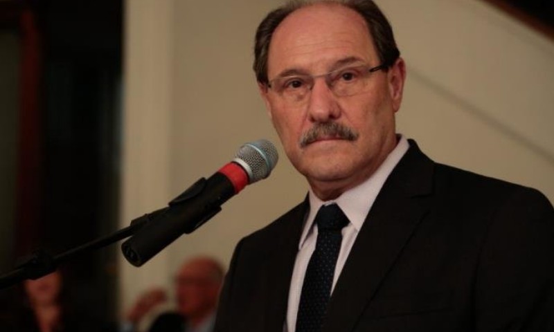 Sartori admite pela primeira vez concorrer à reeleição ao Piratini
