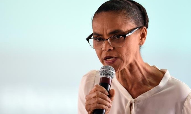 Pela primeira vez, TSE manda retirar fake news da internet