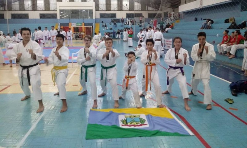 ESPORTE: Atletas vilamarienses são convocados para a Seleção Gaúcha de Karate-Do