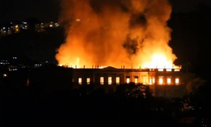 Incêndio destrói o Museu Nacional, a primeira instituição científica da história do país