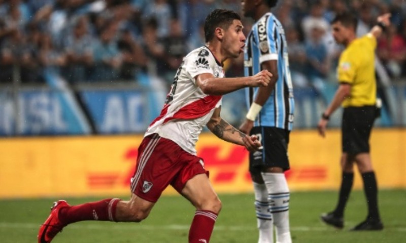 De virada, Grêmio perde para o River Plate e está fora da Libertadores