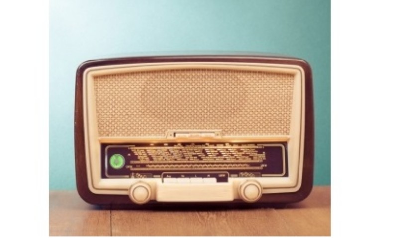 Mais da metade da população ouve rádio todo dia, diz KANTAR IBOPE