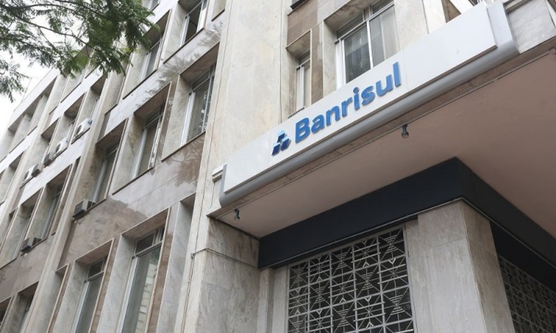 Banrisul abre concurso com 200 vagas para escriturário no RS