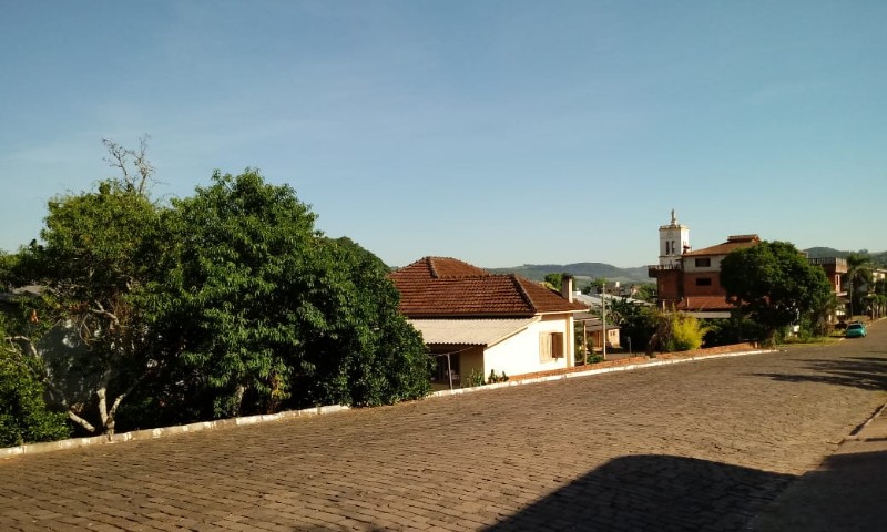 Rio Grande do Sul terá calor intenso e forte temporal nesta sexta (14)