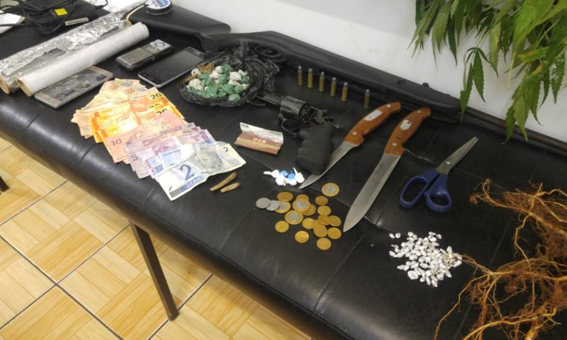 POLÍCIA: Civil prende três no Bairro Santa Lúcia em Marau