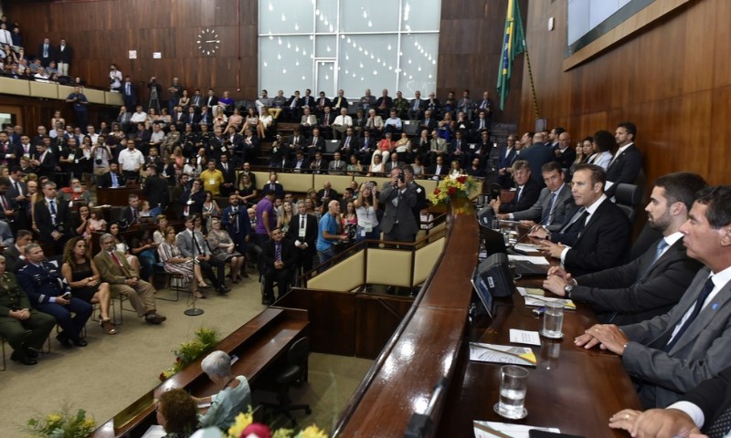 Deputados tomam posse no RS, e Luis Augusto Lara é eleito novo presidente da Assembleia Legislativa