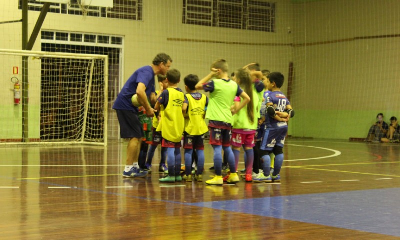 Evento marcará início do ano letivo da Escola de Futsal AMF