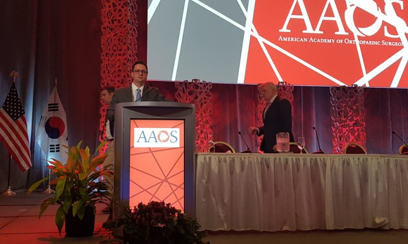 Dr. Márcio Mezzomo é membro oficial da Academia Americana de Cirurgiões Ortopédicos