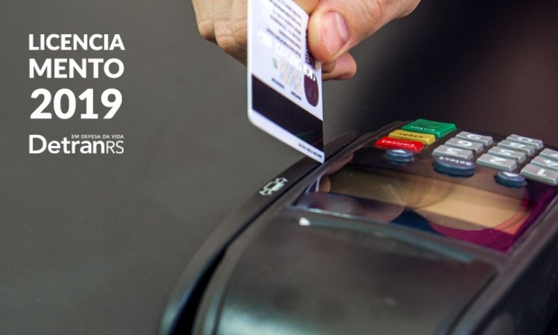 Como pagar IPVA, seguro obrigatório e multas de trânsito no cartão de crédito