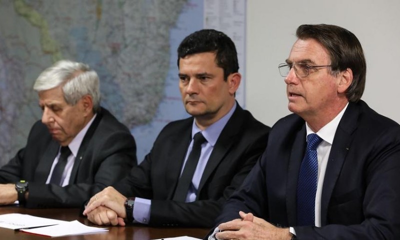 Bolsonaro anuncia 13º do Bolsa Família na semana que vem