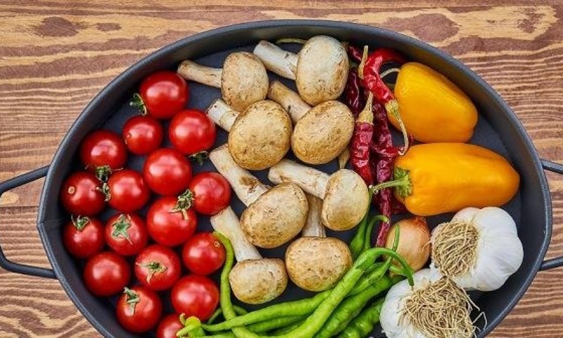 Alimentação inadequada é responsável por cerca de 20% dos casos de câncer no Brasil