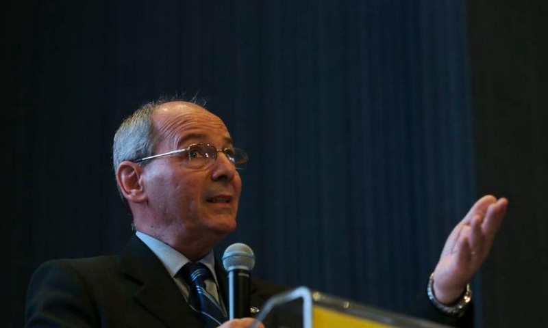 Presidente dos Correios ignora demissão e diz que só sai após ordem oficial