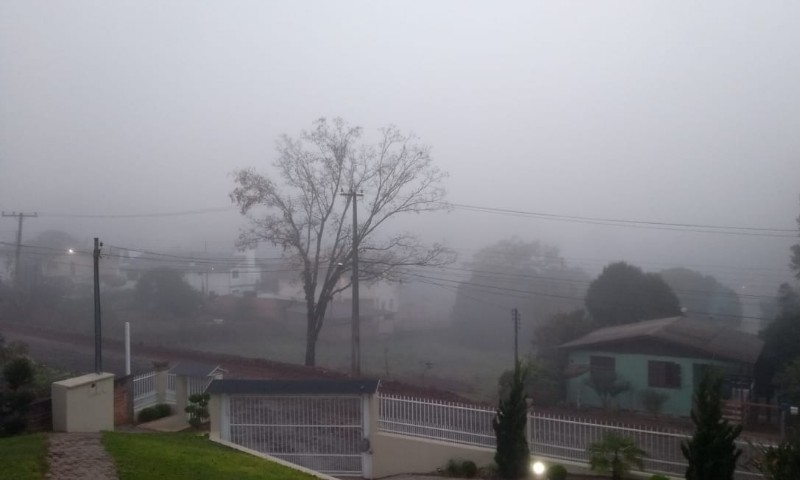 CLIMA: Inverno começa com manhã fria e sexta-feira de sol no RS