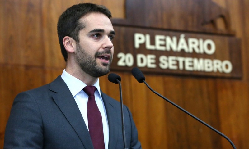 Assembleia deve votar privatizações nesta terça (02)