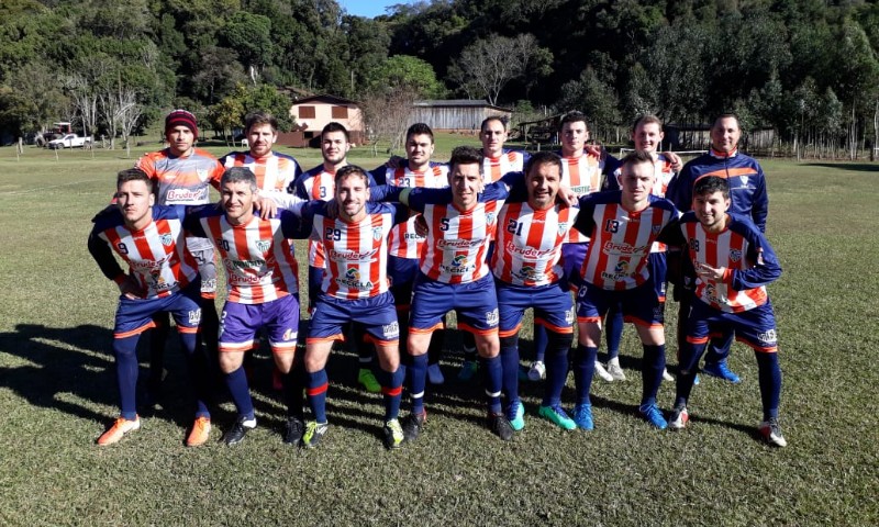FUTEBOL: Em grande atuação Sevila FC de Vila Maria vence clássico regional