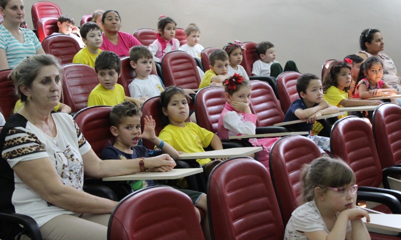 Programa Saúde na Escola favorece ações com estudantes em Vila Maria