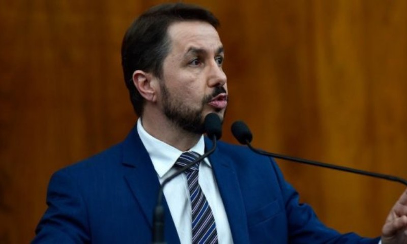 Deputados divergem de PEC que retira plebiscito de privatizações