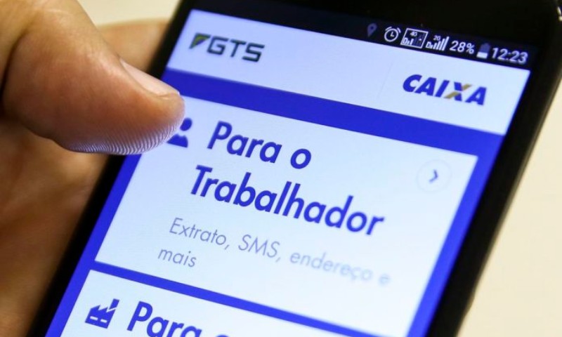 Caixa paga R$ 500 do FGTS para nascidos em novembro ou dezembro