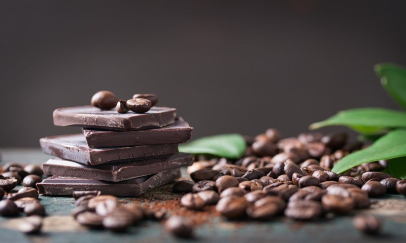 No universo das doçuras, o chocolate reina absoluto. Saiba os benefícios que vão muito além do prazer