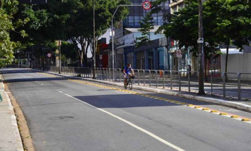 Levantamento mostra que isolamento começou a achatar a curva de coronavírus em SP