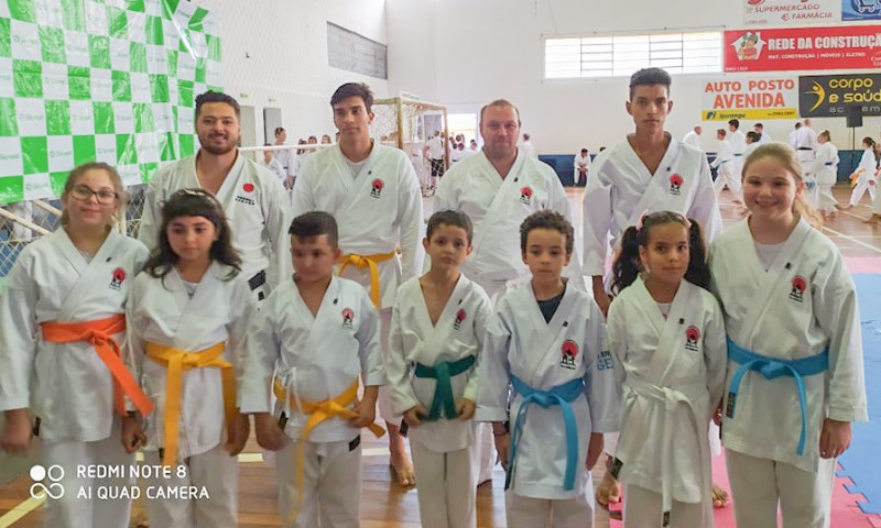 Escola Sobukhan de Karatê-Do de Vila Maria se destaca em competição estadual