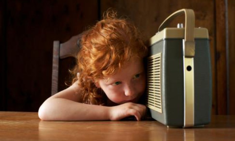Rádio é ouvido por 78% da população nas 13 regiões metropolitanas pesquisas pela Kantar Ibope Media