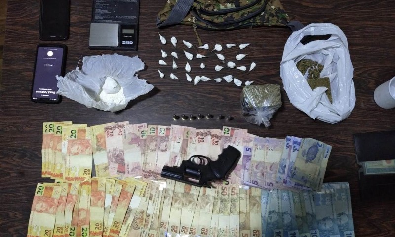 POLÍCIA: Brigada Militar de Casca realiza prisão por tráfico de drogas e porte ilegal de arma de fogo